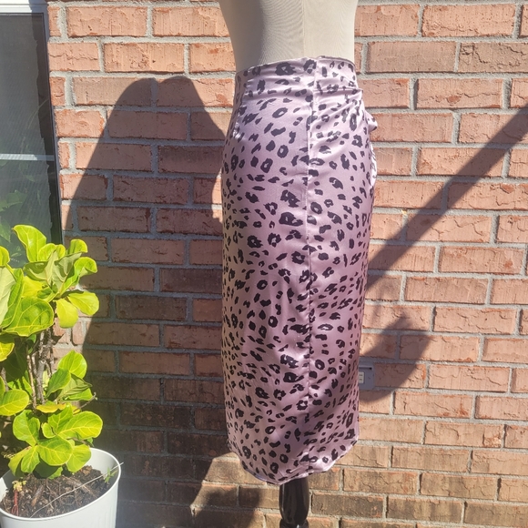 Nasty Gal Pink Leopard Print Wrap Skirt - Picture 6 of 13